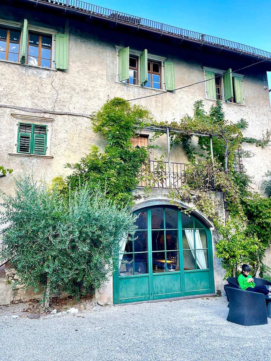 Foto zum Beitrag „Wohlfühl-Wirtshaus am Kalterer See“